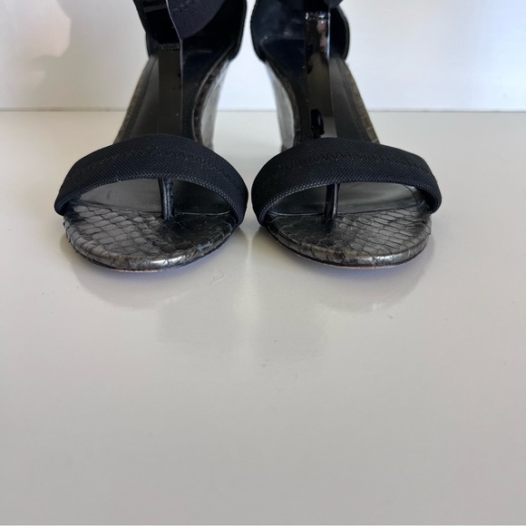 Donald J. Pliner Palo-sy Black Snake Skin T-Strap Sandal Wedge - Picture 3 of 9